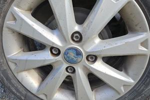 Cerchi in lega 15 pollici per ford fiesta