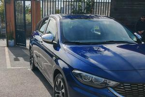 Fiat tipo Mirror