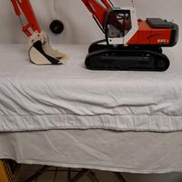 modellino escavatore