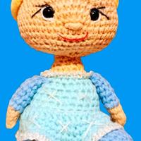 bambolina amigurumi Elsa