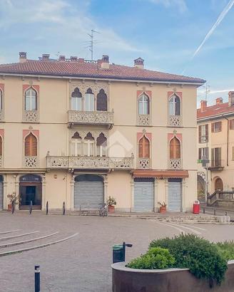 NEGOZIO A MELEGNANO
