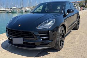MACAN BENZINA 245 CV