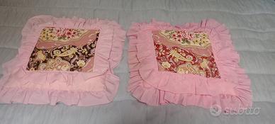 due cuscini arredamento 