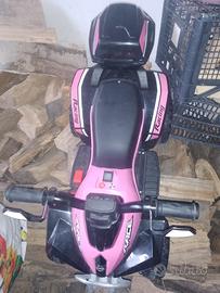 Macchina elettrica con carica batterie