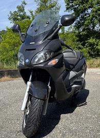 Piaggio X9 500