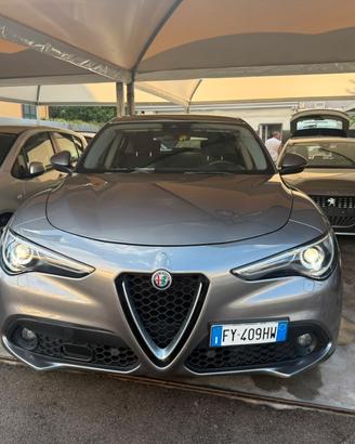 Alfa Romeo Stelvio 2.2 Turbodiesel 210 CV AT8 Q4 B