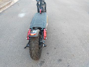  monopattino IX4 nuovo.