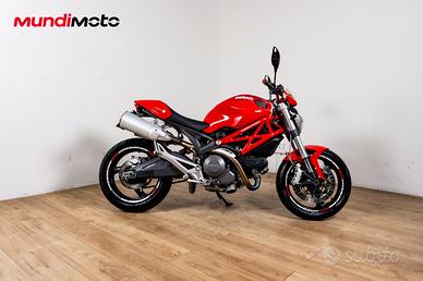 DUCATI MONSTER 696 PLUS - 2008
