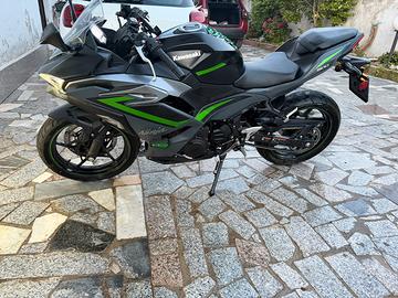 Ninja 500 SE