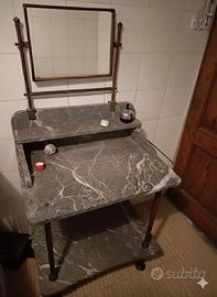 Antico Lavabo da Camera, Toilette da camera