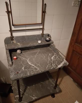 Antico Lavabo da Camera, Toilette da camera