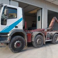 Iveco eurotrakker scarrabile