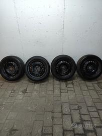 gomme Bridgestone blizzak lm005 205/55/16