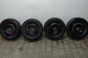 gomme Bridgestone blizzak lm005 205/55/16