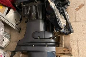 Vedo pezzi di ricambio Yamaha 40/70