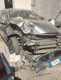 Volvo V40 D2 R-design E6 Manuale NEO 2018 Incident