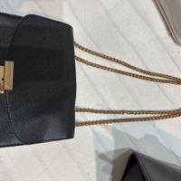 Borsa nera a tracolla