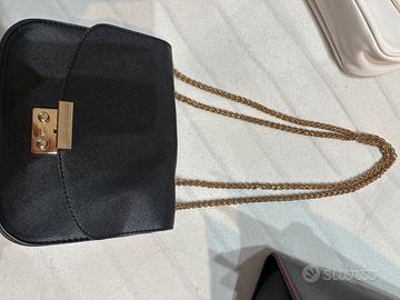 Borsa nera a tracolla
