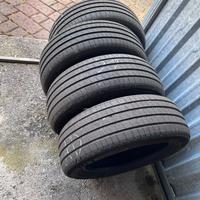 Gomme estive michelin R16