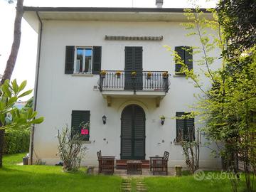 Rimini appartamento con ampio giardino