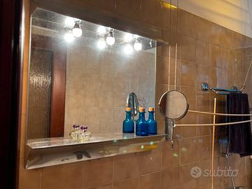 Specchio da bagno vintage anni '70 in acciaio