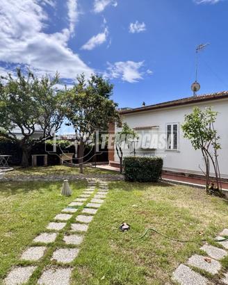 Villa su unico livello completamente ristrutturata