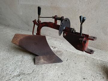 aratro per motocoltivatore 