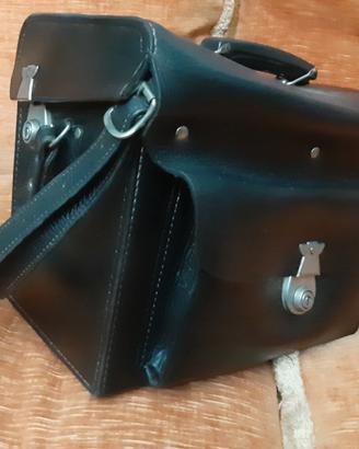 HASSELBLAD  Borsa Reporter