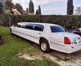 Lincoln limousine