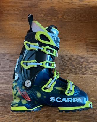 Scarpone da alpinismo scarpa freedom 26.5