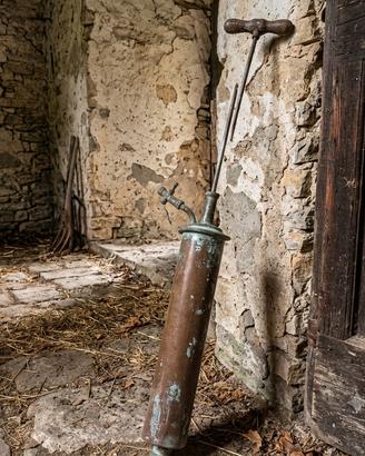 Antica pompa per verderame