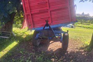 Rimorchio per trattore