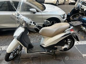 Liberty 125 anno 2010