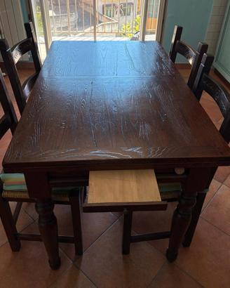 Tavolo in legno massello castagno con 8 sedie e 2 