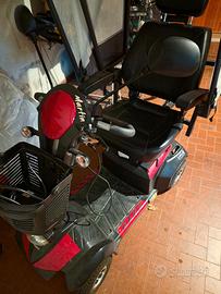 Scooter elettrico per anziani e/o disabili