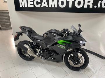 Kawasaki Ninja 500 2025