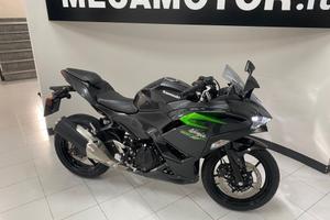 Kawasaki Ninja 500 2025