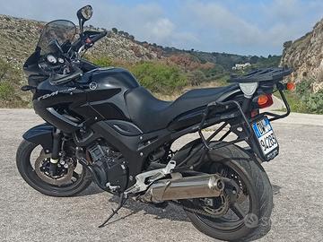 Moto Yamaha TDM 900 ie 
