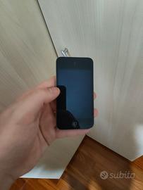 Ipod touch  da 8GB con batteria da sostituire