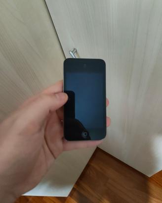 Ipod touch  da 8GB con batteria da sostituire