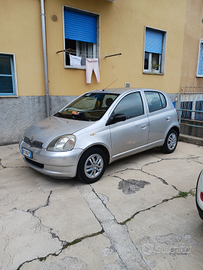 Toyota yaris 2001