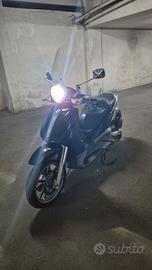 Moto beverly 500