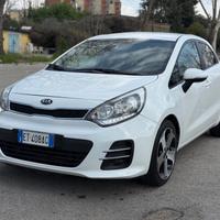 KIA Rio 1.1 CRDi 75cv 2013 5p. Cool