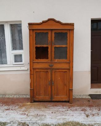 CREDENZA VETRINA ANTICA IN ABETE