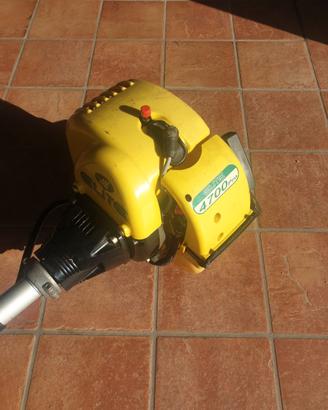 Decespugliatore McCulloch Elite Pro 4700
