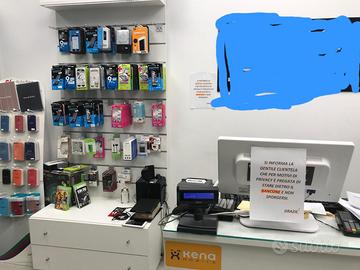Arredamento negozio telefonia