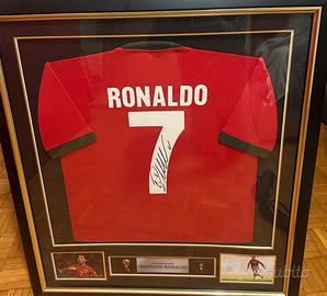Maglia autografata Cristiano Ronaldo con cornice