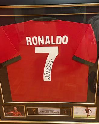 Maglia autografata Cristiano Ronaldo con cornice