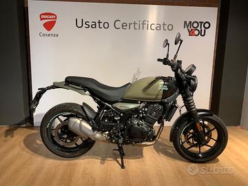Royal Enfield Guerrilla 450 ANNO 2026 KM 679 AZIEN