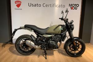 Royal Enfield Guerrilla 450 ANNO 2026 KM 679 AZIEN